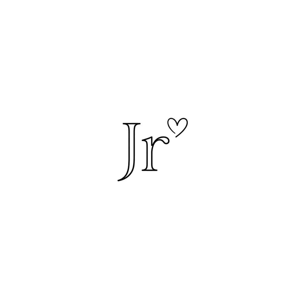 Тату эскиз: Jr sería el diseño principal y un corazón pequeño arriba de la r el corazón arriba de la r el corazón ponlo más al costado no justamente encima de la r